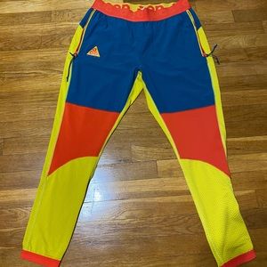 Nike ACG Utility Tight SAMPLE AQ2311 381 Sz L Jogger Train Hike Run Clim…